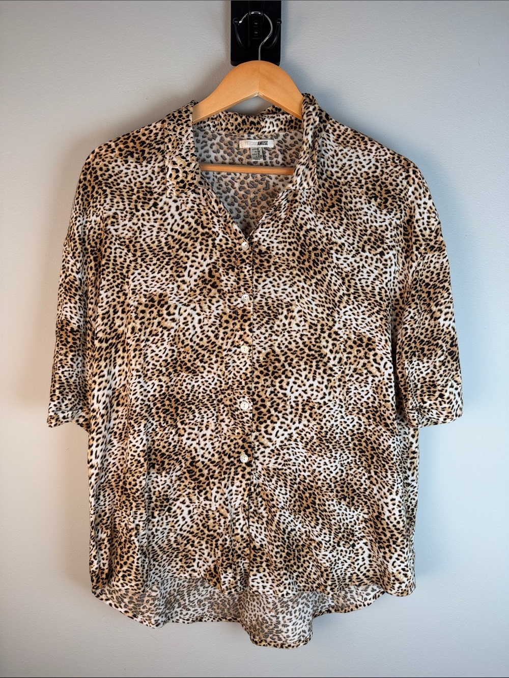Amuse Society Animal Print Button Up Shirt Indie Safari Chic Size M